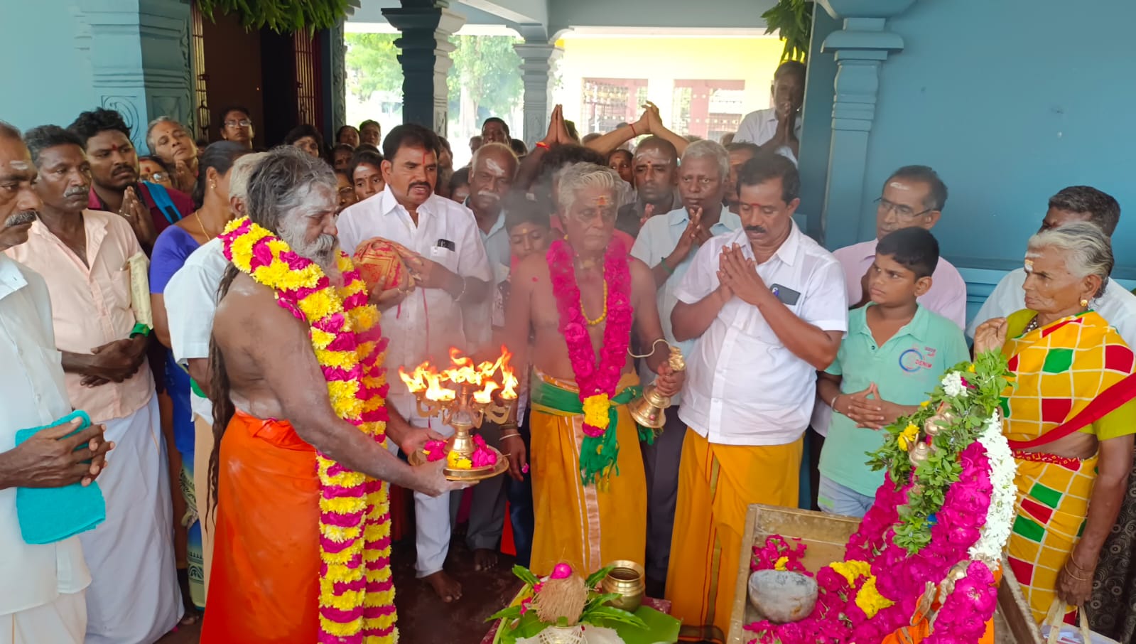 கருங்குழி ஸ்ரீ ராகவேந்திரா ஸ்வாமிகள் பிருந்தாவனத்தில் சத்யநாரயணபூஜை.