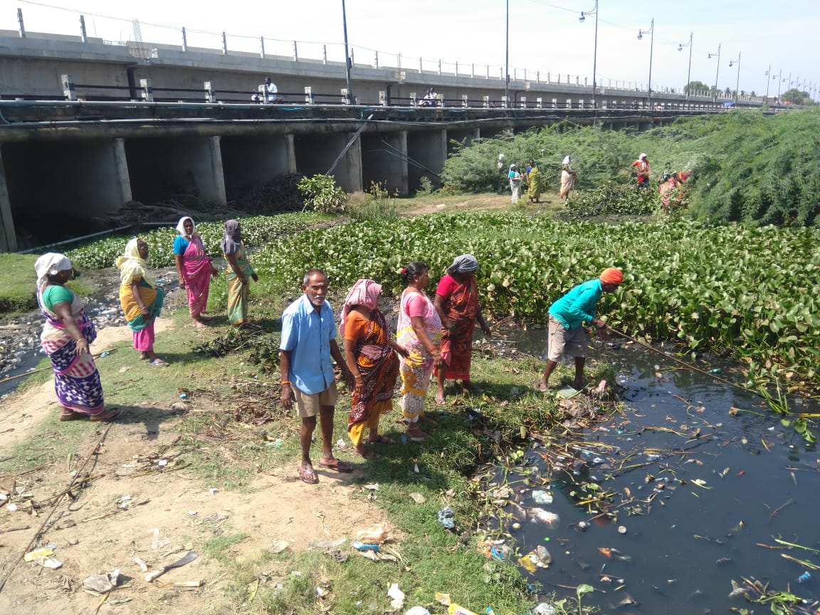 புதுவை ஆரியபாளையம் கோட்டைமேடு பஞ்சாயத்தின் மகாத்மா காந்தி ஊரக வேலைவாய்ப்பு 100 நாள் வேலைப் பணிகள்